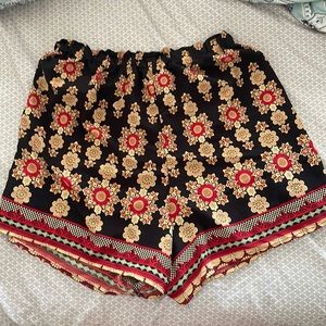 Curvy flowy boho shorts